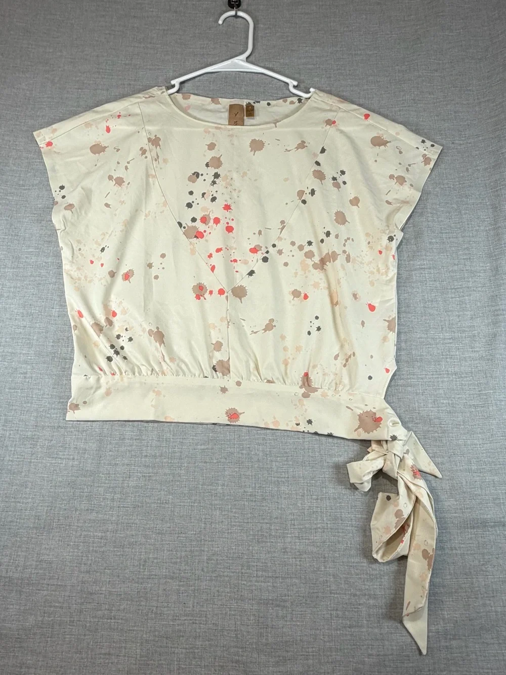 Indyeva Cream Paint-Splash Tie Side Blouse